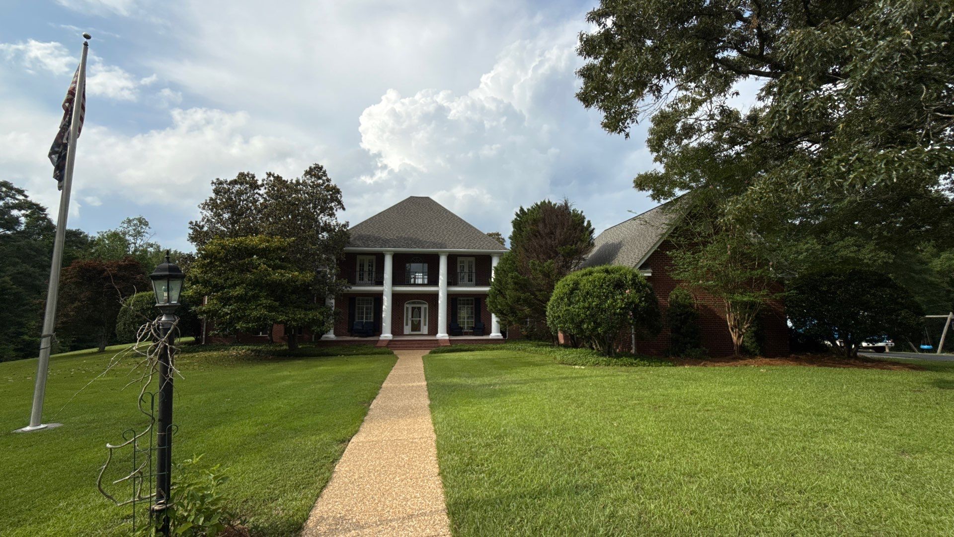 Big Country Home House Washing Transformation in Hattiesburg, MS